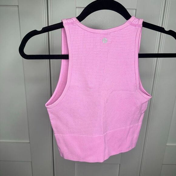 Pink crop new balance size small (v1) - Picture 2 of 4